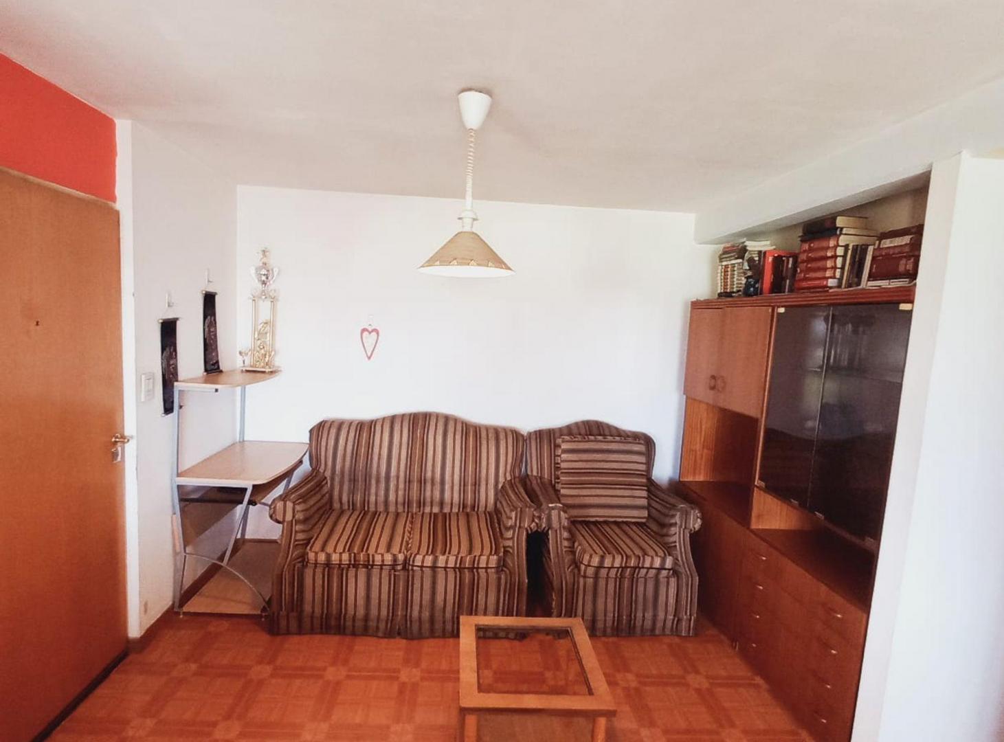 Foto de VENTA DE DEPARTAMENTO 3 DORMITORIOS B°96 VIVIENDAS, imagen 1
