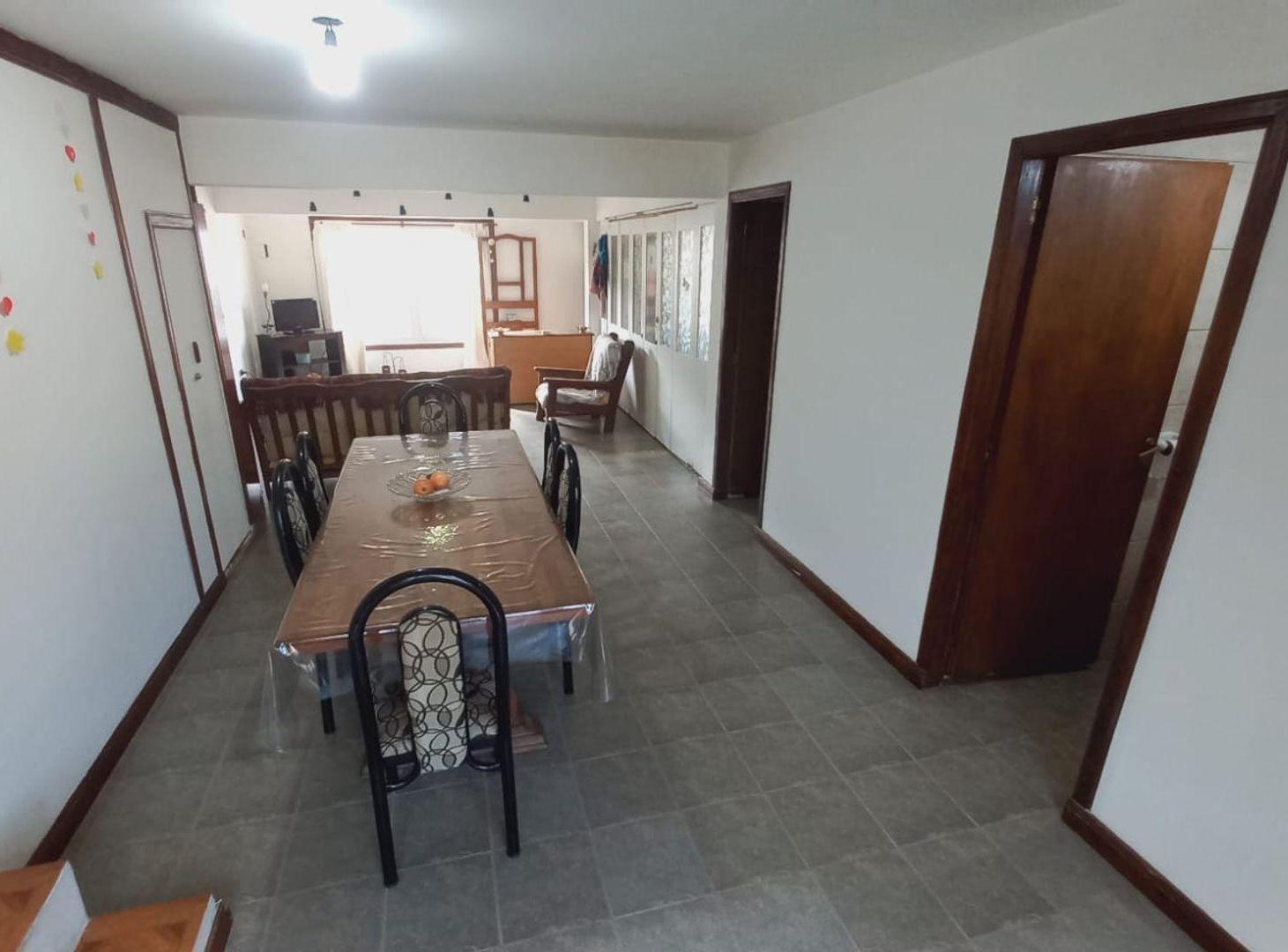 Foto de VENTA DE CASA 3 DORMITORIOS - B° MALVINAS, imagen 3