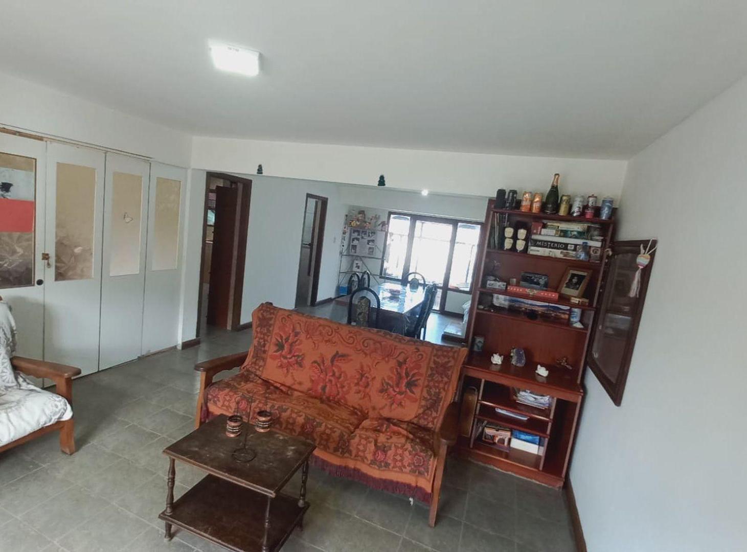Foto de VENTA DE CASA 3 DORMITORIOS - B° MALVINAS, imagen 4