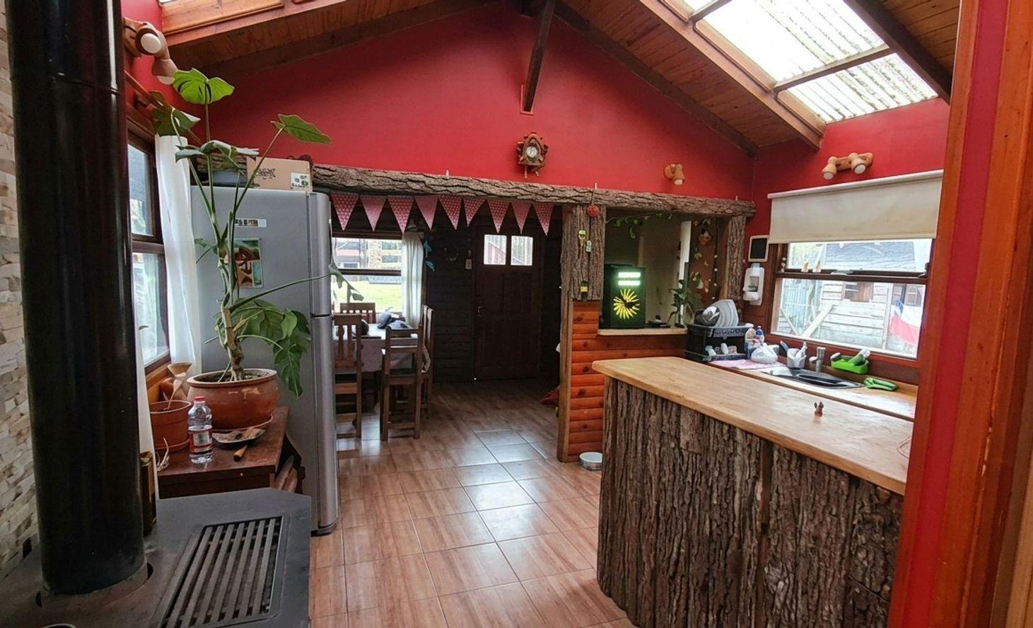 Foto de HERMOSA CABAÑA DE CON 3243 M2 DE BOSQUE NATIVO, imagen 1