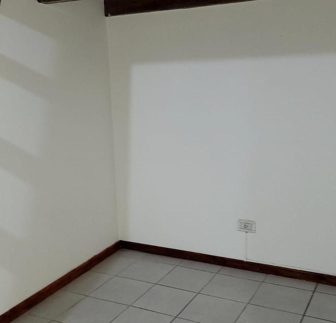 Foto de CASA EN VENTA | 6 AMBIENTES | RÍO GRANDE, imagen 5