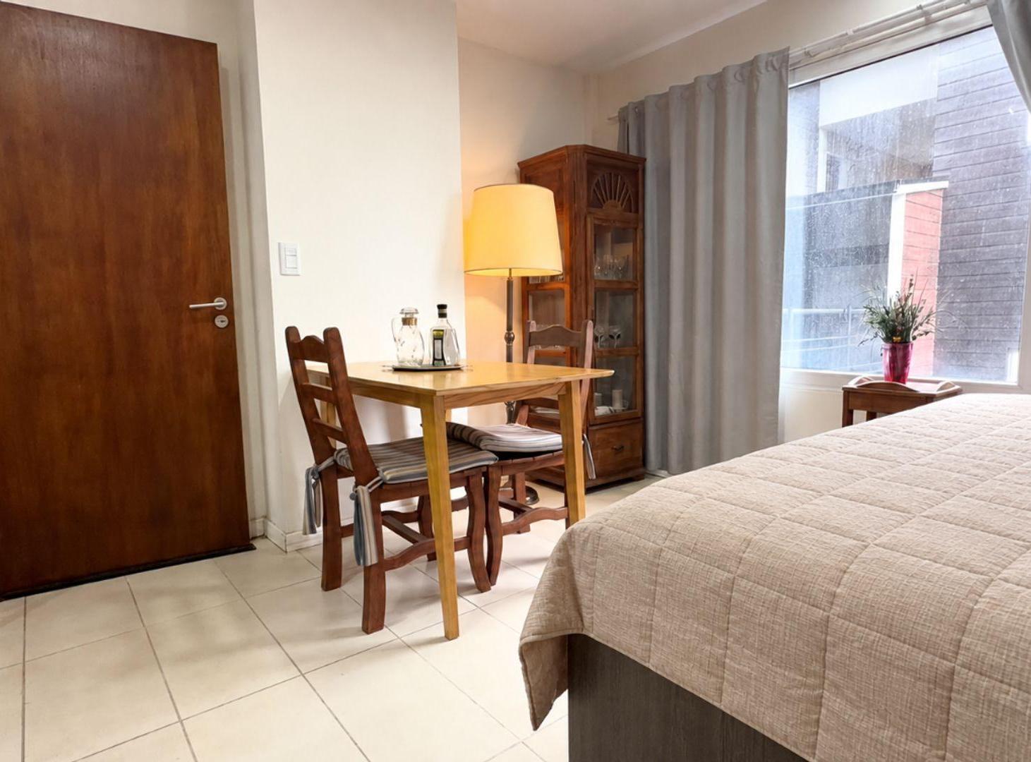 Foto de VENTA DE DEPARTAMENTO 1 DORM ALTOS DE OSHOVIA, imagen 1