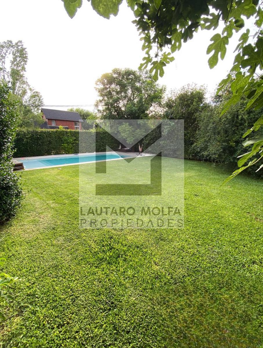Foto de CASA EN VENTA 5 AMBIENTES BARRIO ALTOS DEL SOL, imagen 3