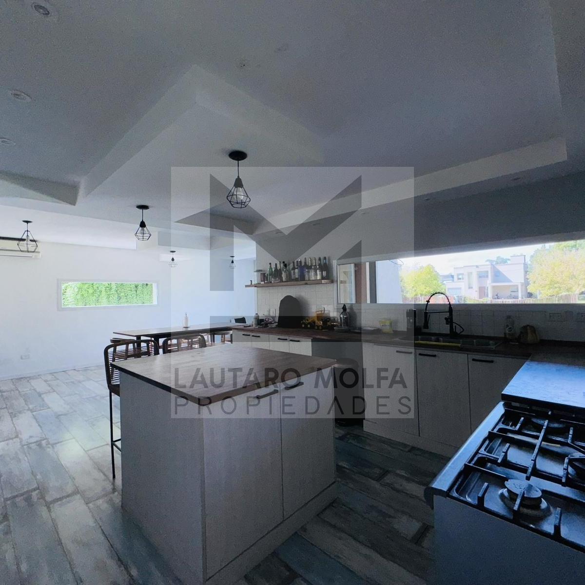 Foto de Casa venta 5 ambientes barrio Altos Del Sol Ituzaingó, imagen 3
