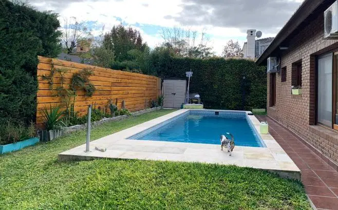 Alquiler barrio cerrado altos del Sol casa 5 ambientes 2