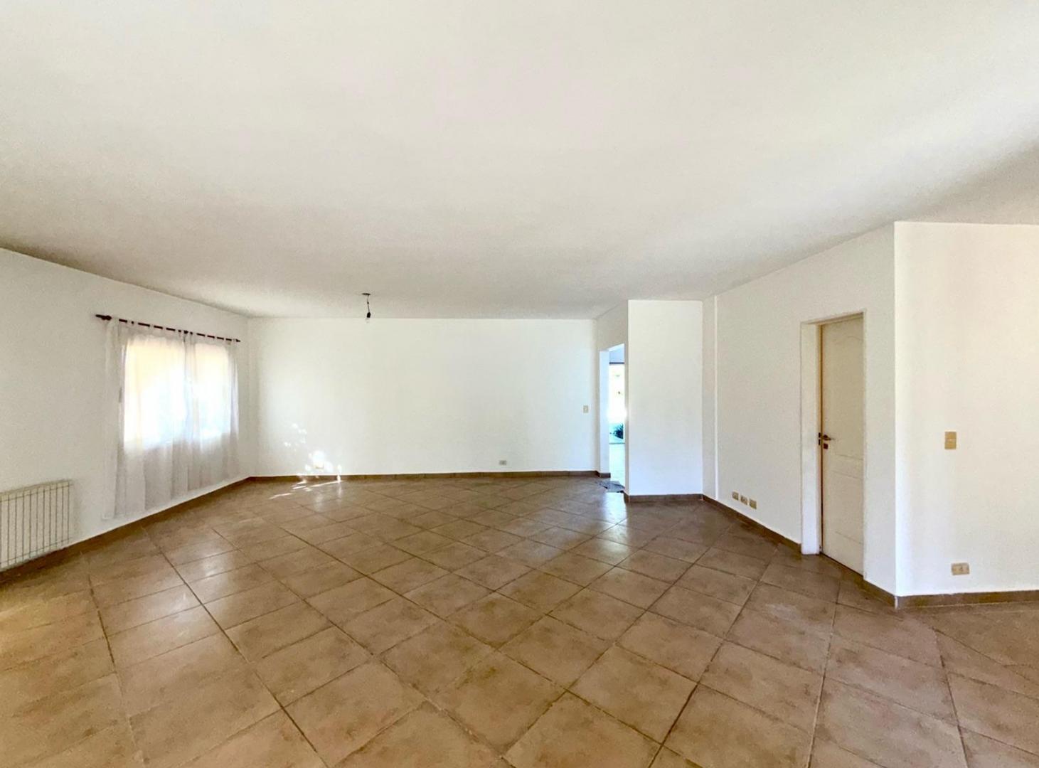Foto de CASA EN BARRIO CERRADO ALTOS DEL SOL EN ALQUILER, imagen 4