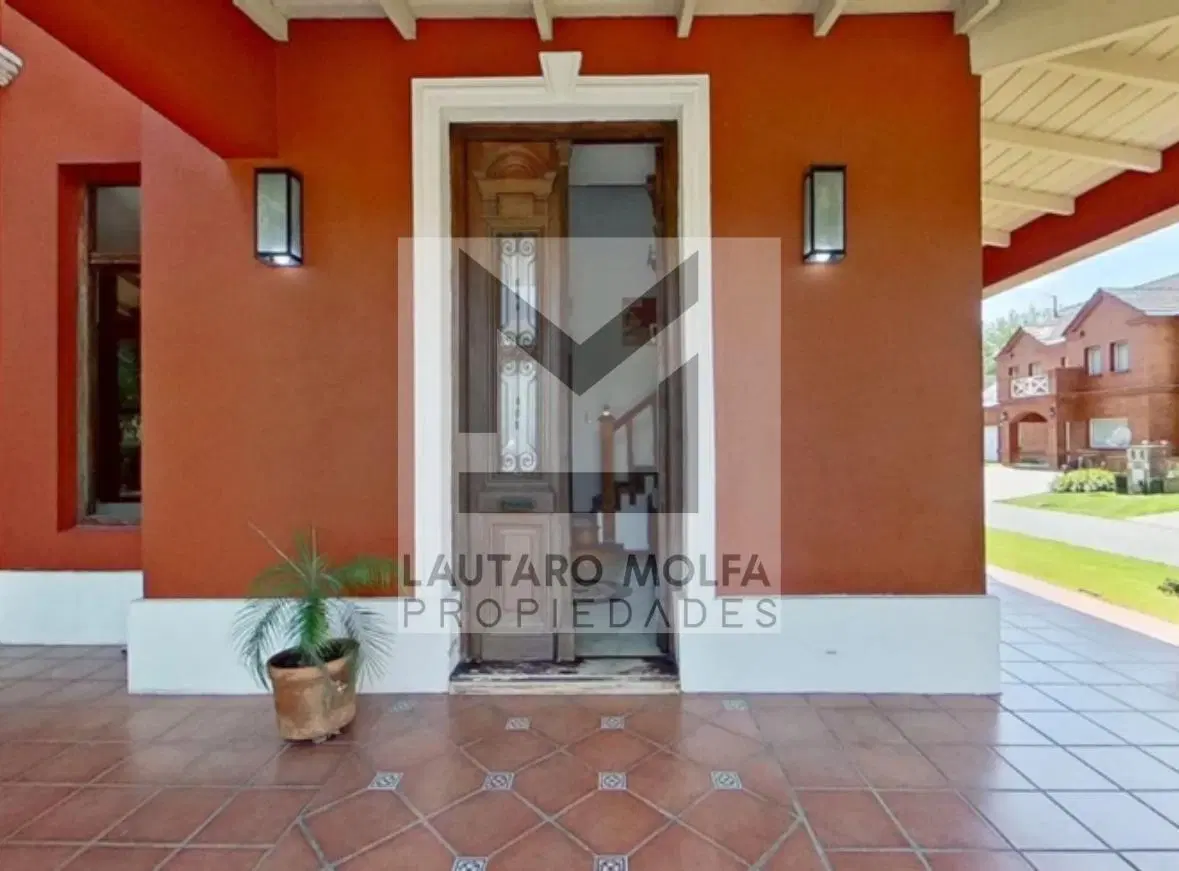 Casa 4 Ambientes en Barrio Cerrado Altos Del Sol 3