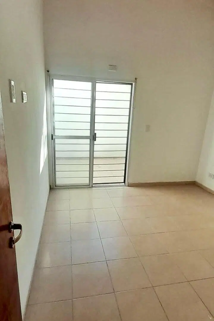 DUPLEX 2 AMBIENTES CON COCHERA -ALQUILER - VILLA UDAONDO 3