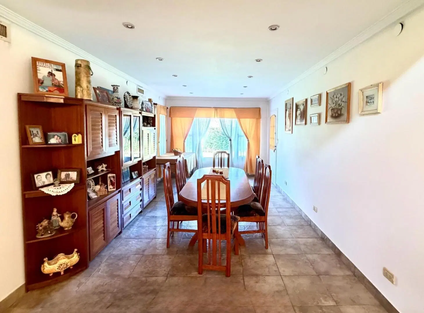 VENTA CASA CHALET MODERNO  5 AMB. EN BARRIO ALTOS DEL SOL 2