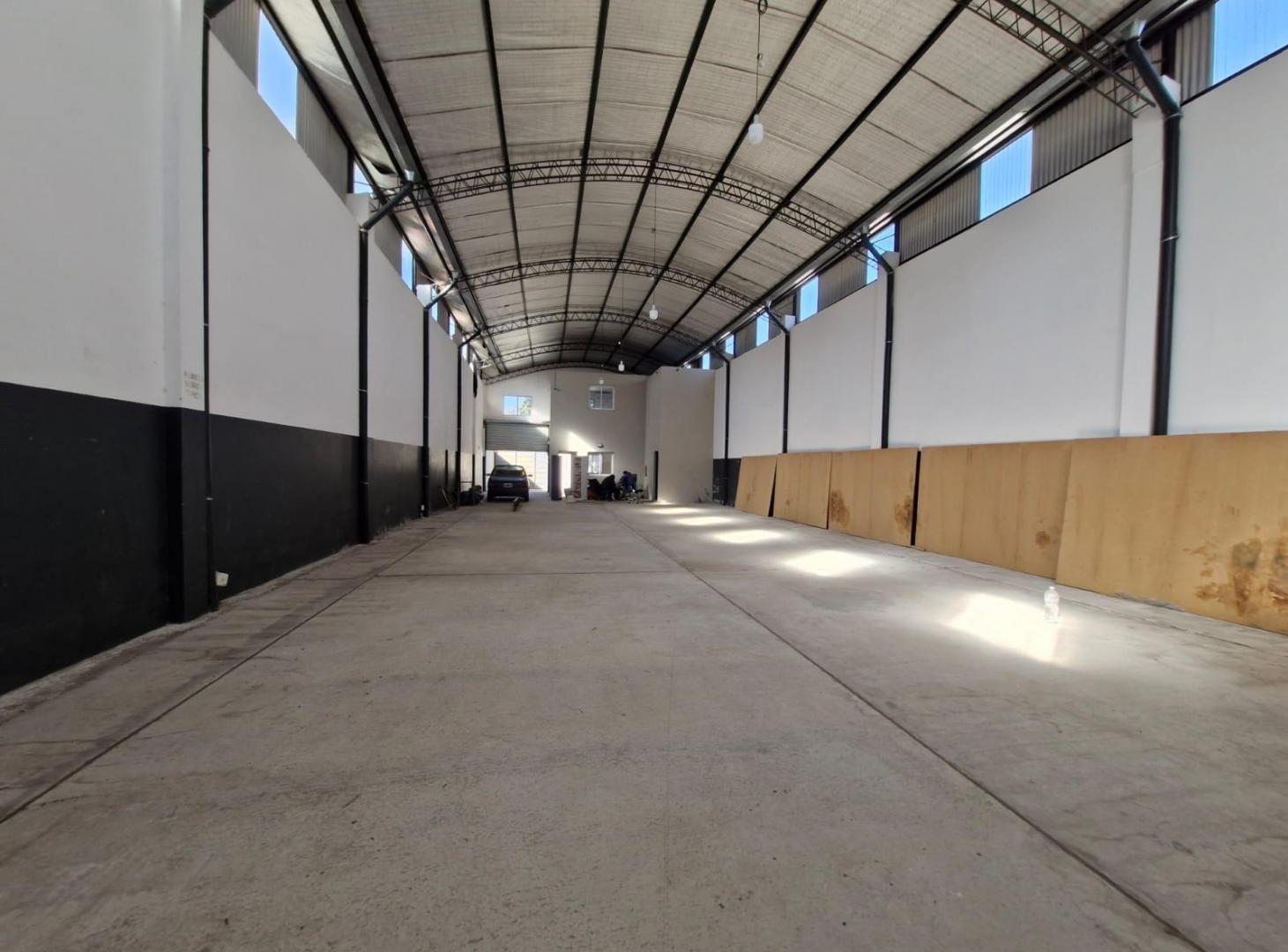 Foto de Deposito Nave Industrial Alquiler Ituzaingó zona industrial av ratti, imagen 4