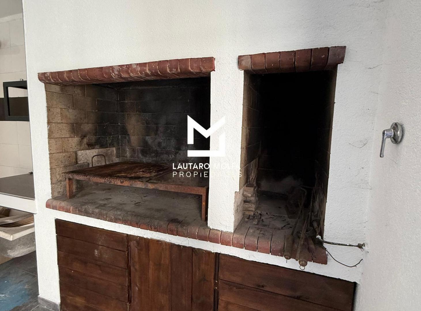 Foto de casa venta 4 dormitorios barrio cerrado Casco de Álvarez Francisco, imagen 3
