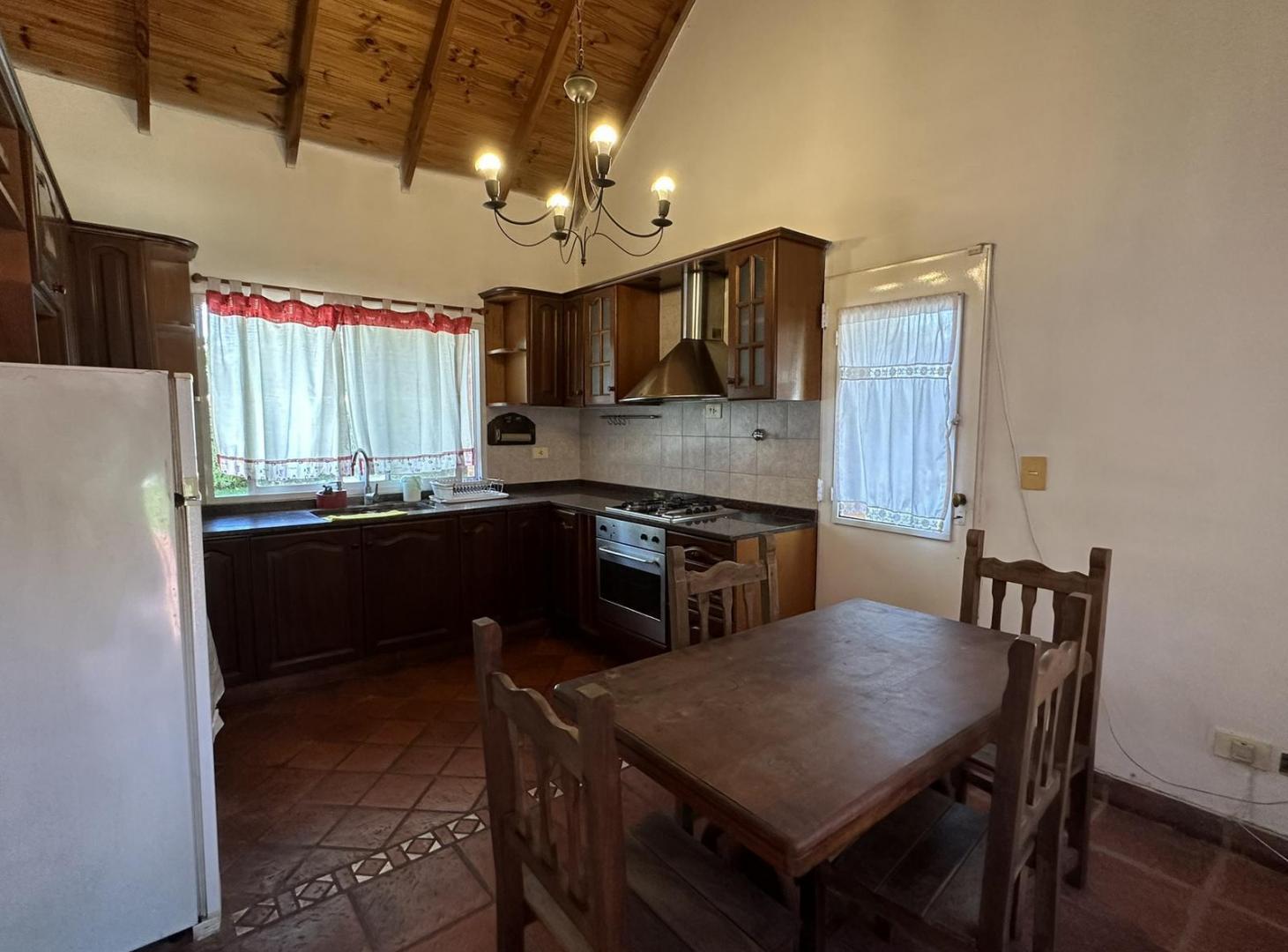 Foto de CASA 3 Amb.EN VENTA BARRIO CERRADO ALTOS DEL SOL con pileta, imagen 2