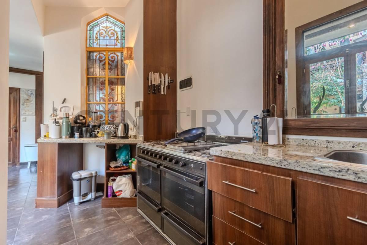 Venta PH 4 Ambientes con Cochera en Casona Historica Apto Credito 5