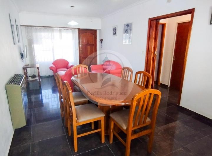 Foto de HERMOSO CHALET A 1 CUADRA DEL MAR, imagen 2