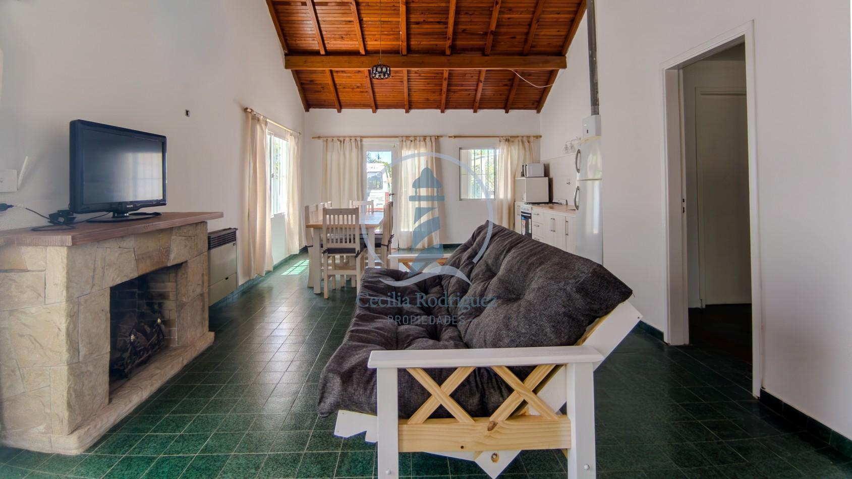 Foto de Gran Chalet 4 amb. c/parque y parrilla - a 4 cdas. del mar, imagen 3
