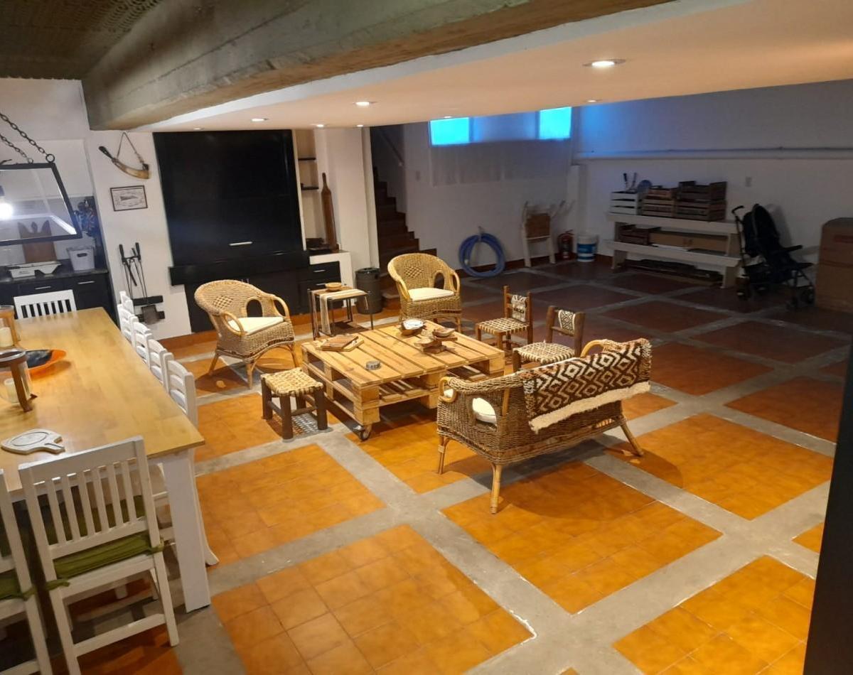 Excelente Chalet en El Corazon de Los Troncos 3