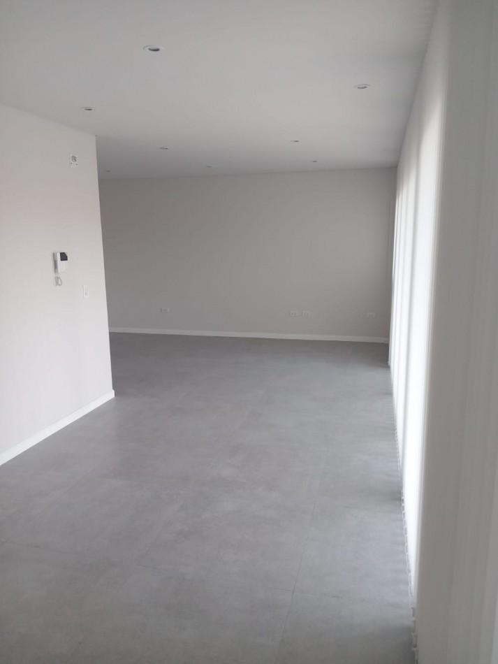 Piso a Estrenar 4 Ambientes Cochera y Terraza Propia 3