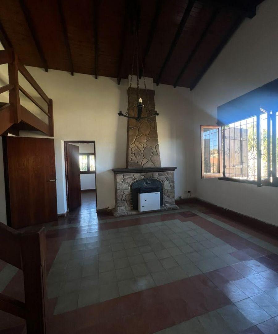 Foto de EXCLUSIVA CASA EN ALQUILER EN VILLA ALLENDE!! $ 1.200.000.- MENSUALES, imagen 5