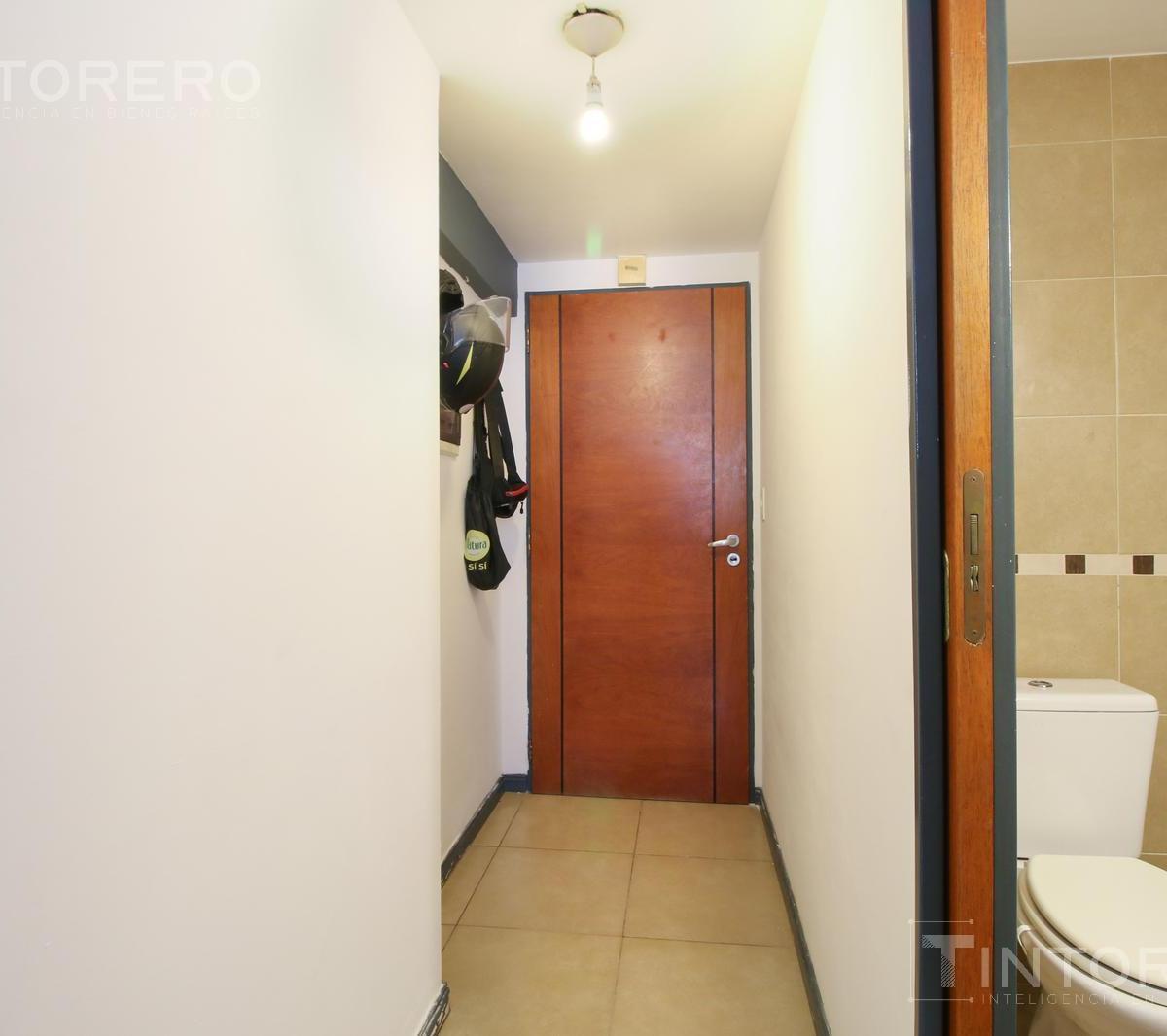 Venta Dpto Monoambiente Haedo Centro con Cochera 4