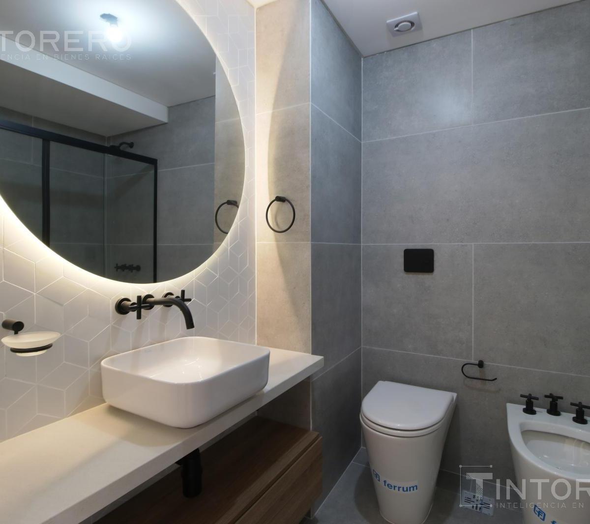 Departamento en Venta de 3 Ambientes con Balcón en Liniers 5