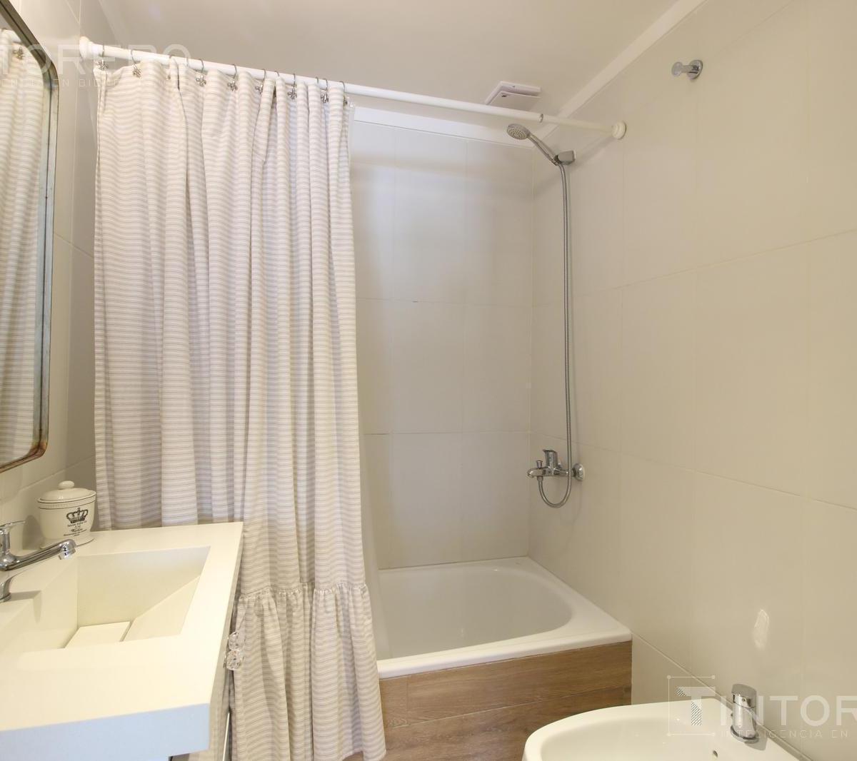 Venta Departamento 4 Ambientes con Balcón Terraza Cochera en Caballito Apto Credito 2
