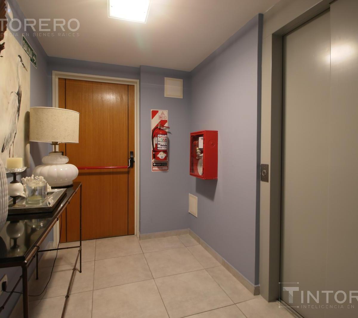 Venta Departamento 4 Ambientes con Balcón Terraza Cochera en Caballito Apto Credito 3