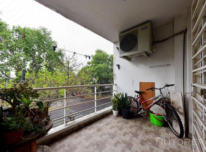 VENTA DEPARTAMENTO 3 AMBIENTES C/ BALCON FLORESTA 4