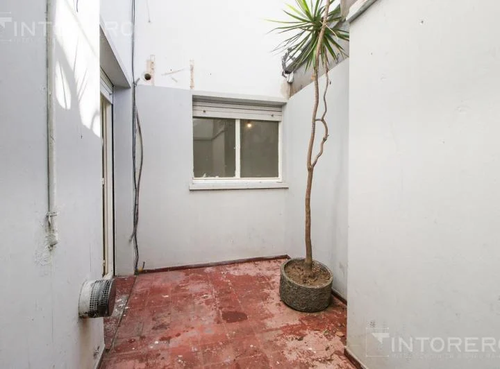 Departamento en venta de 2 ambientes en PB con patio en Villa Ortúzar. 4