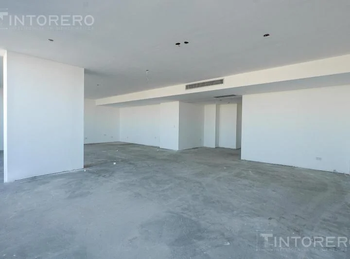 Oficina en alquiler de 160m2 con balcón aterrazado. Edificio Lex Tower en San Nicolás, CABA. 4