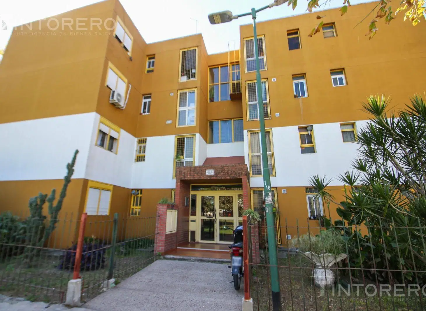 Venta Departamento 3 ambientes en Pompeya 5