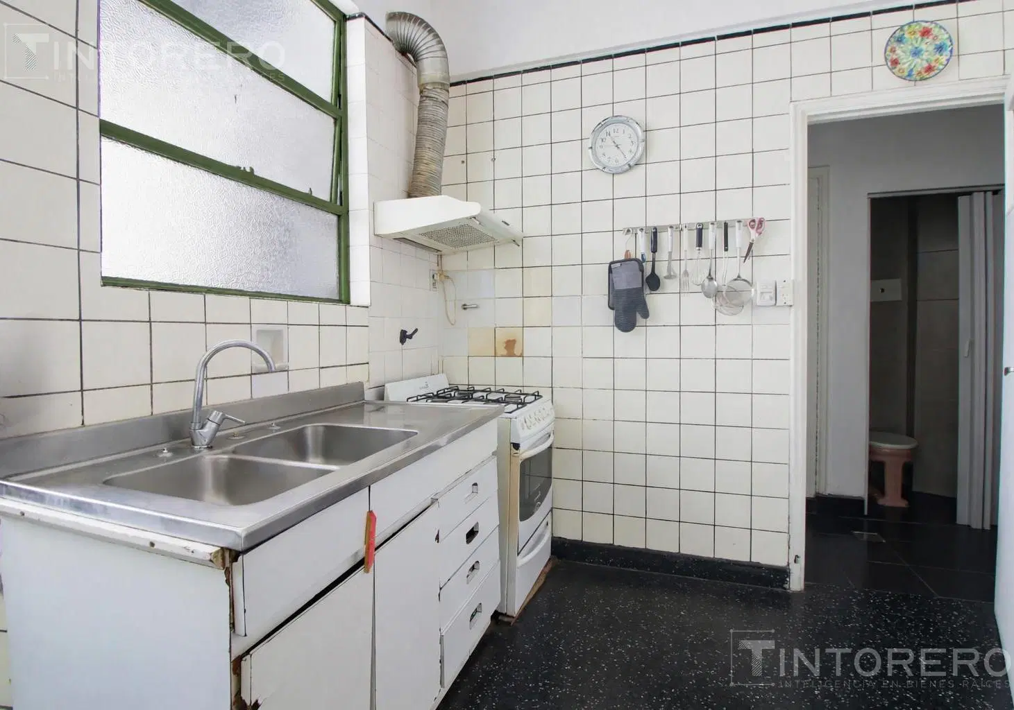 DEPARTAMENTO 4 AMBIENTES CON BALCÓN Y DEPENDENCIA 4