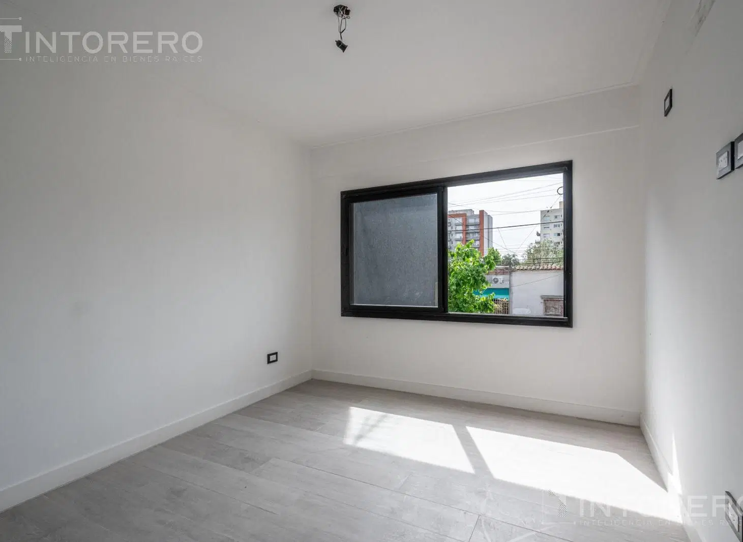 OPORTUNIDAD FINANCIACION Departamento 2 ambientes en Moron 4