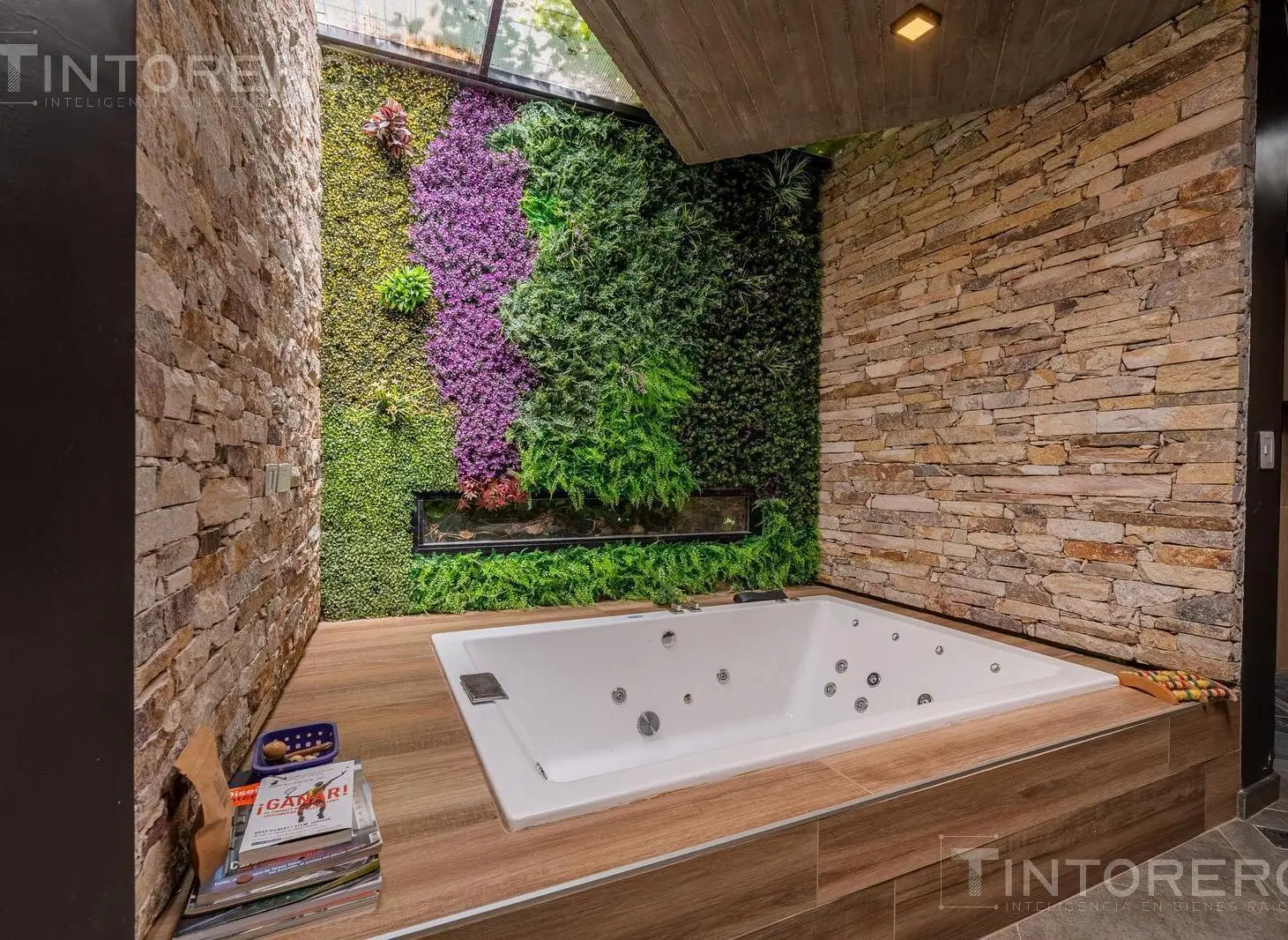 Exclusiva casa de diseño 5 ambientes con parque y piscina en Parque Leloir. 4