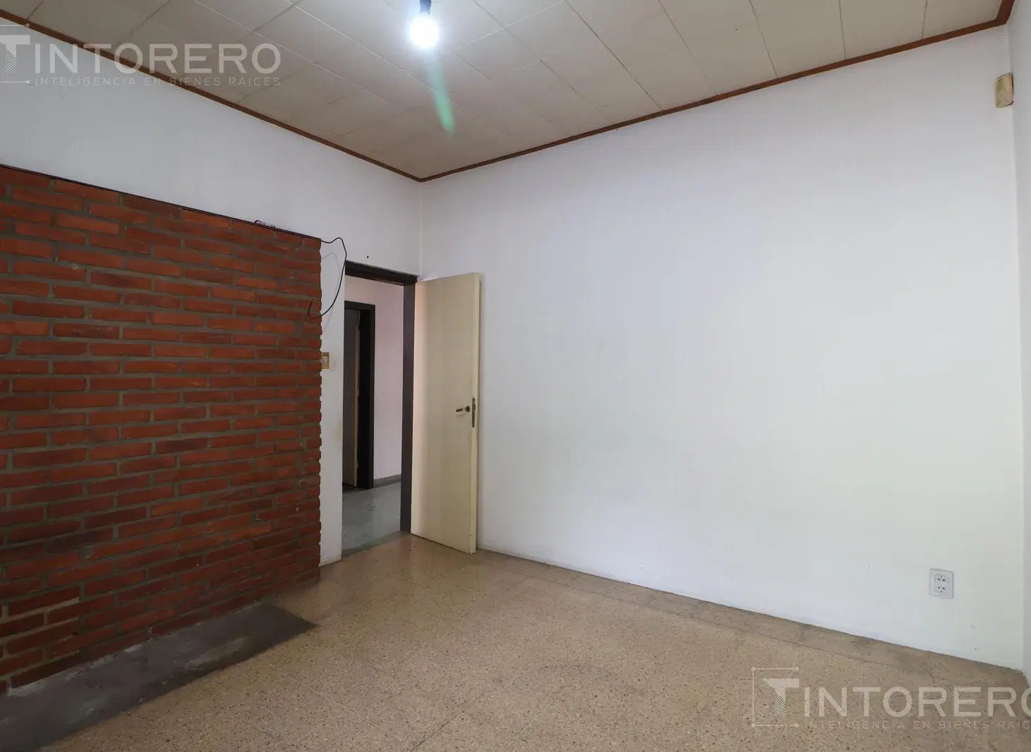 CASA EN MERLO CENTRO 4 AMBIENTES CON COCHERA Y PILETA 4
