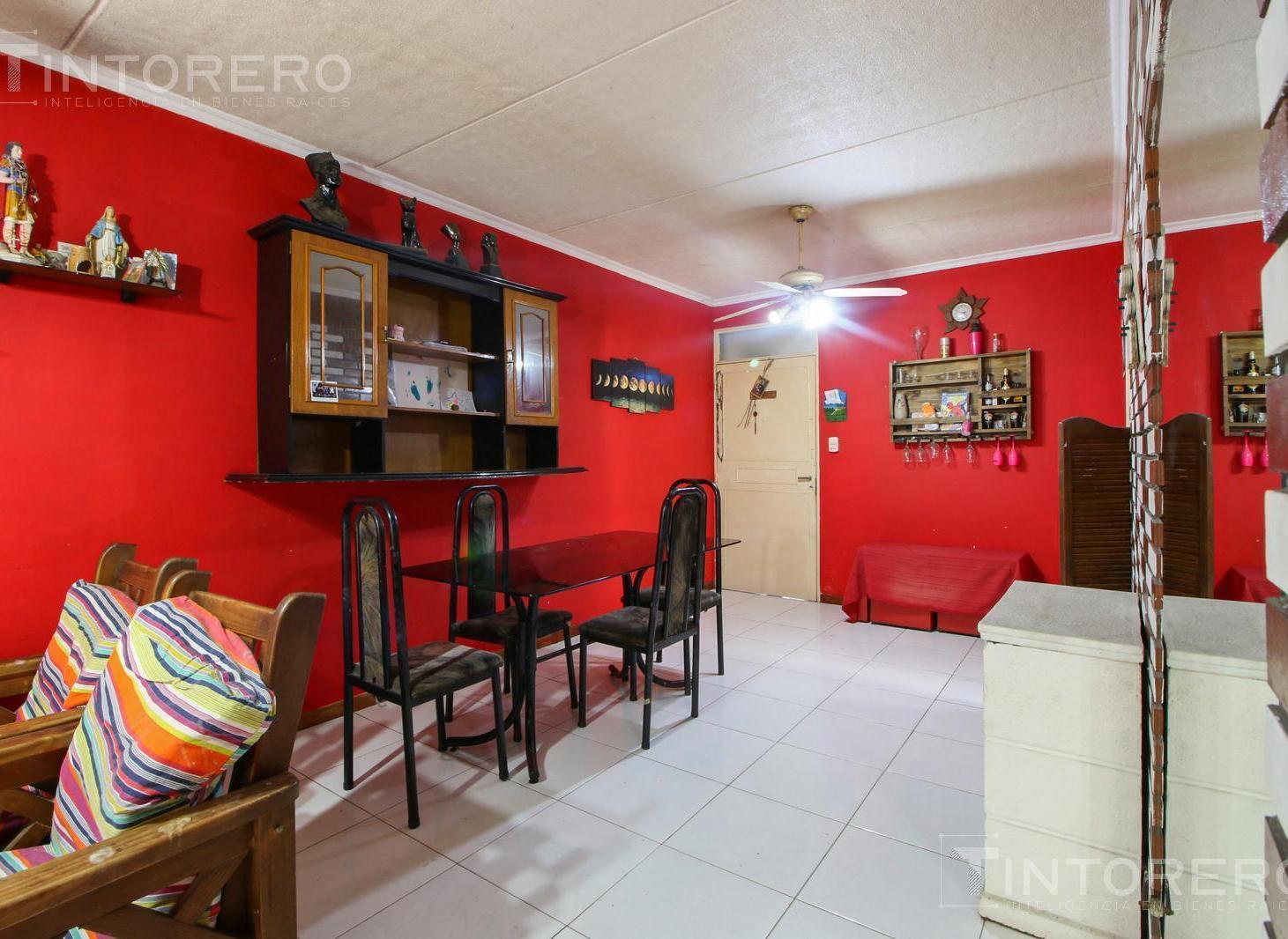 Foto de APTO CRÉDITO - Departamento de 4 ambientes en venta en Pompeya con, imagen 3