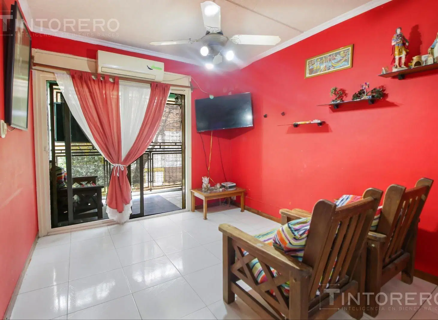 Departamento de 4 ambientes en venta en Pompeya con balcón 2