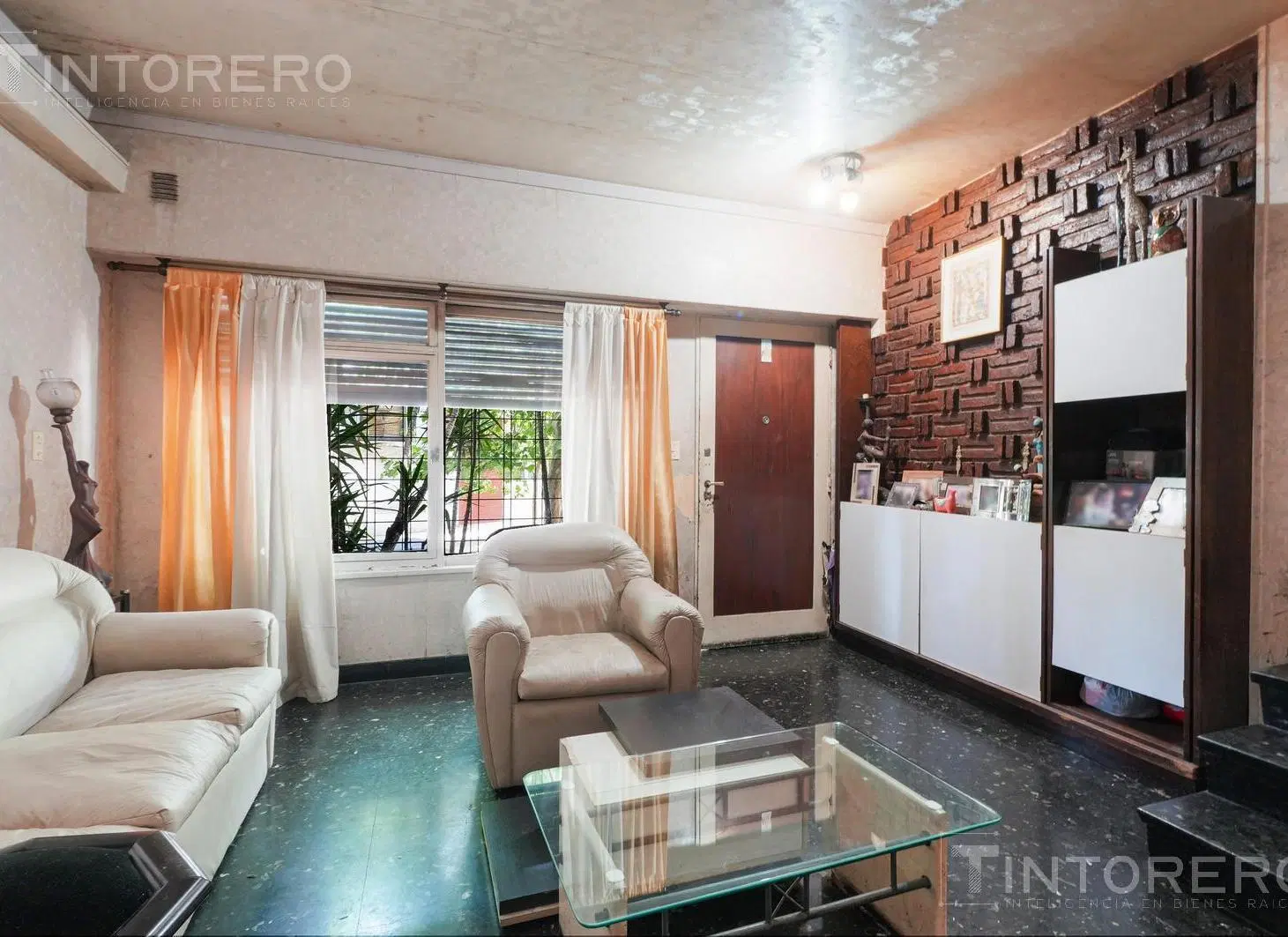 PH en venta 5 ambientes en Flores terraza, patio y balcones. 2