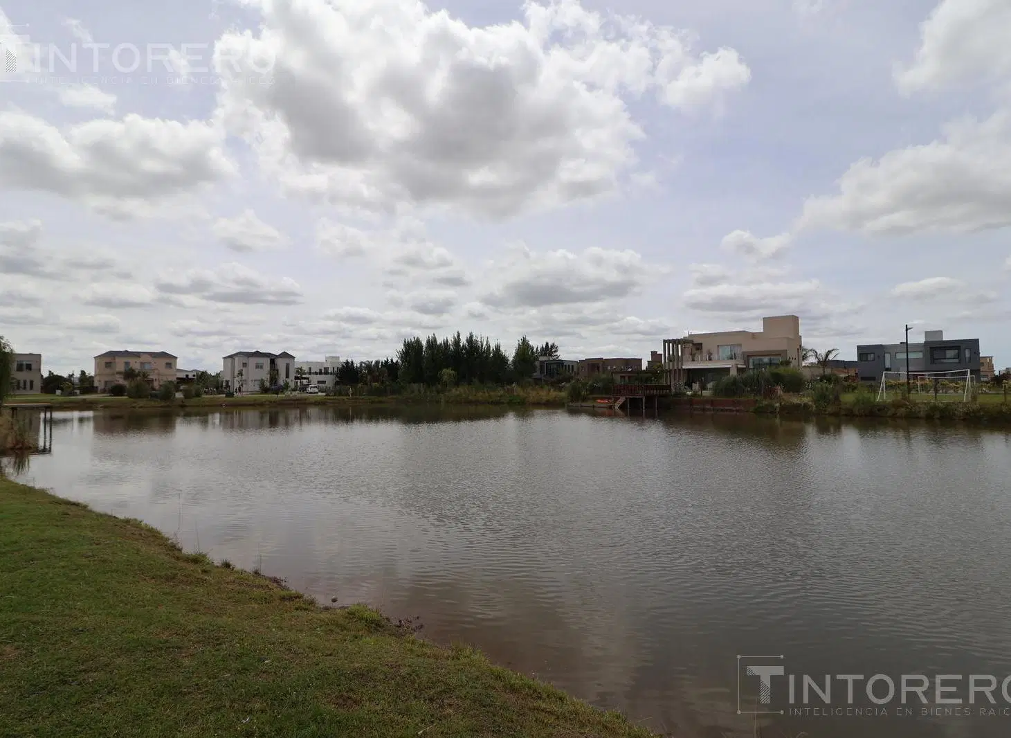 VENTA LOTE CANNING BARRIO LOS TALAS CON FONDO A LAGUNA 4