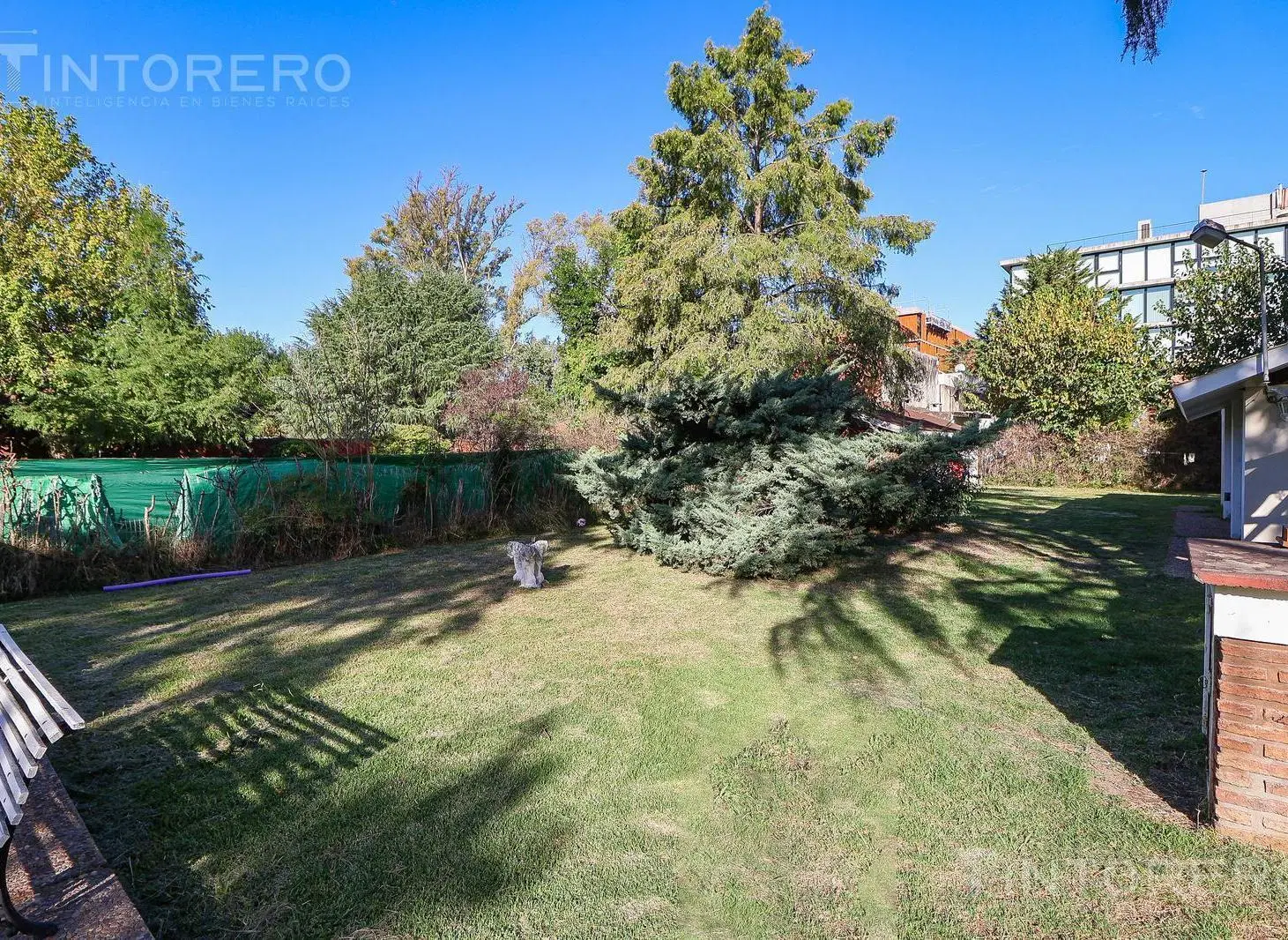 TERRENO EN VENTA DE 950M2 CON PILETA EN BARRIO PARQUE LELOIR, A METROS DE LA AV. MARTÍN FIERRO 3