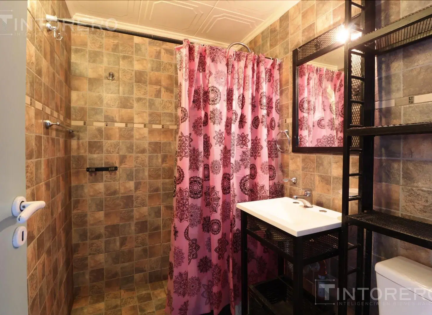 DEPARTAMENTO DE 3 AMBIENTES EN VENTA EN VILLA LUGANO 4