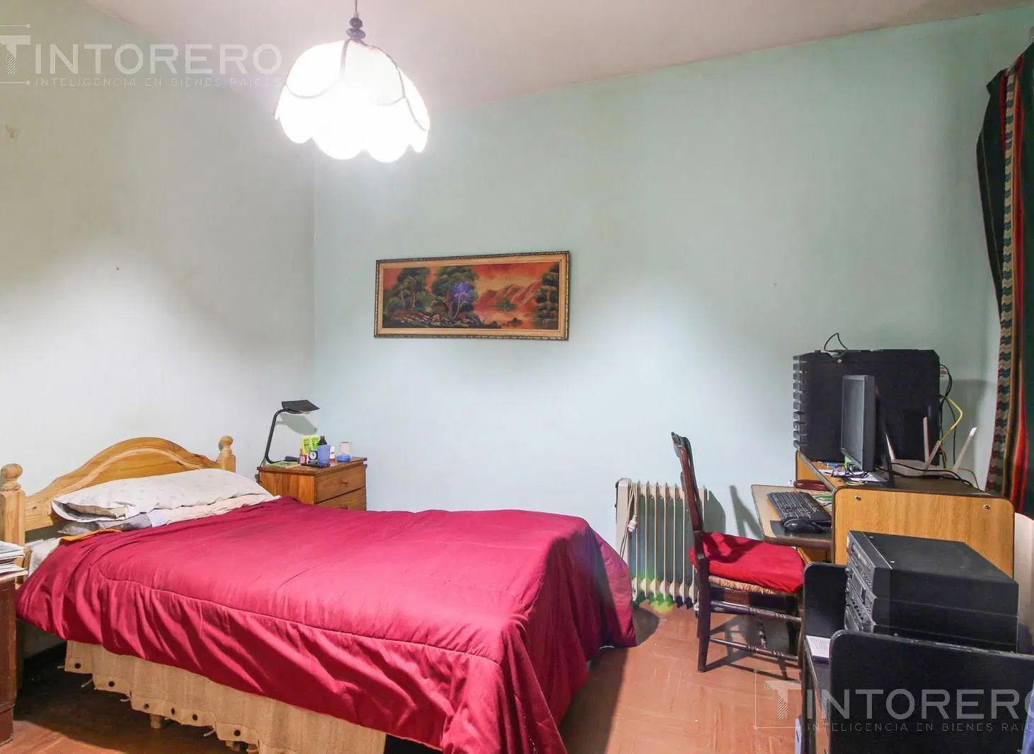 Casa multifamiliar con parque en Morón. Acepta Permuta 2