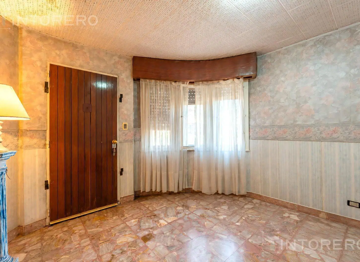 Casa en venta de 4 ambientes con patio, parrilla y cochera en Morón. 3