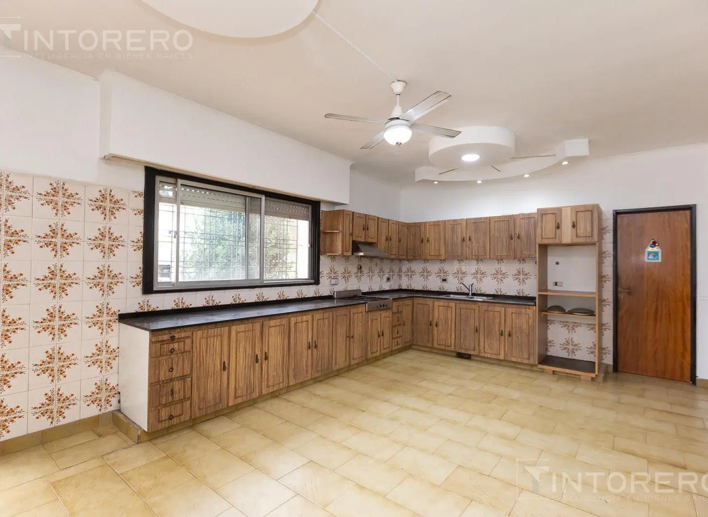 VENTA CASA 5 AMBIENTES CASEROS - APTO CREDITO - ACEPTA PERMUTA 2