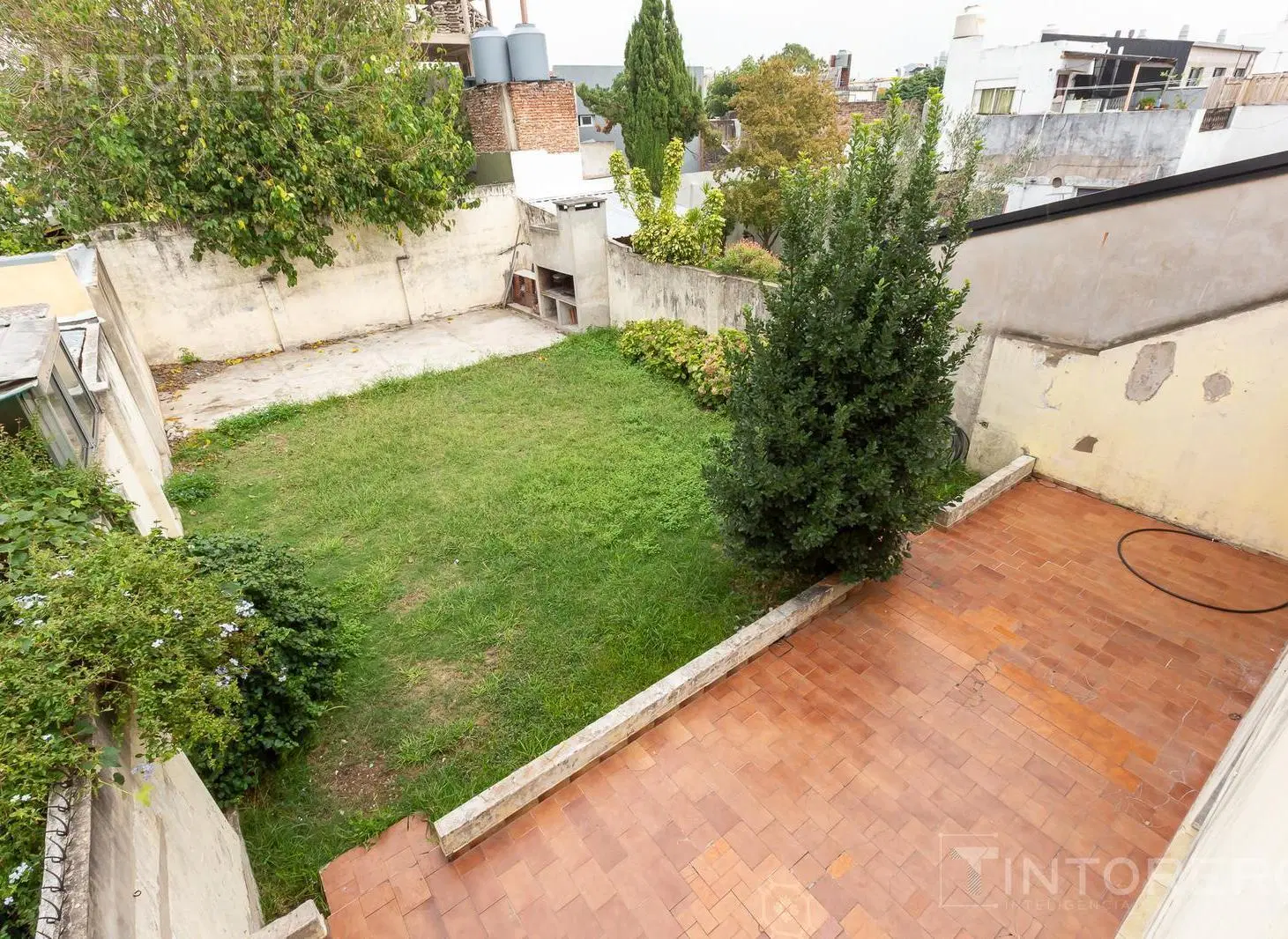 VENTA CASA 5 AMBIENTES CASEROS - APTO CREDITO - ACEPTA PERMUTA 5