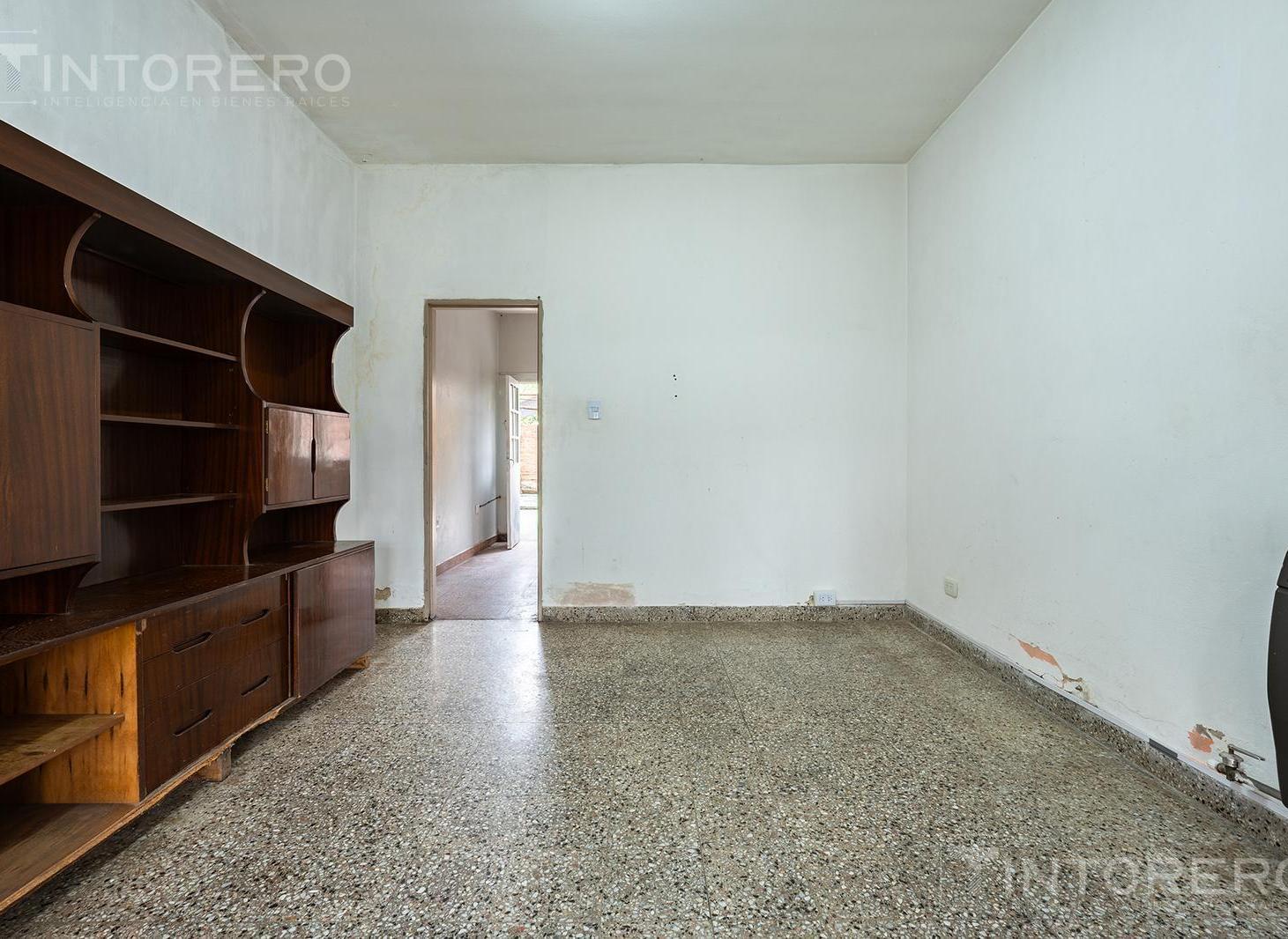 Foto de Casa en venta de 4 ambientes con patio y parrilla en Morón., imagen 5