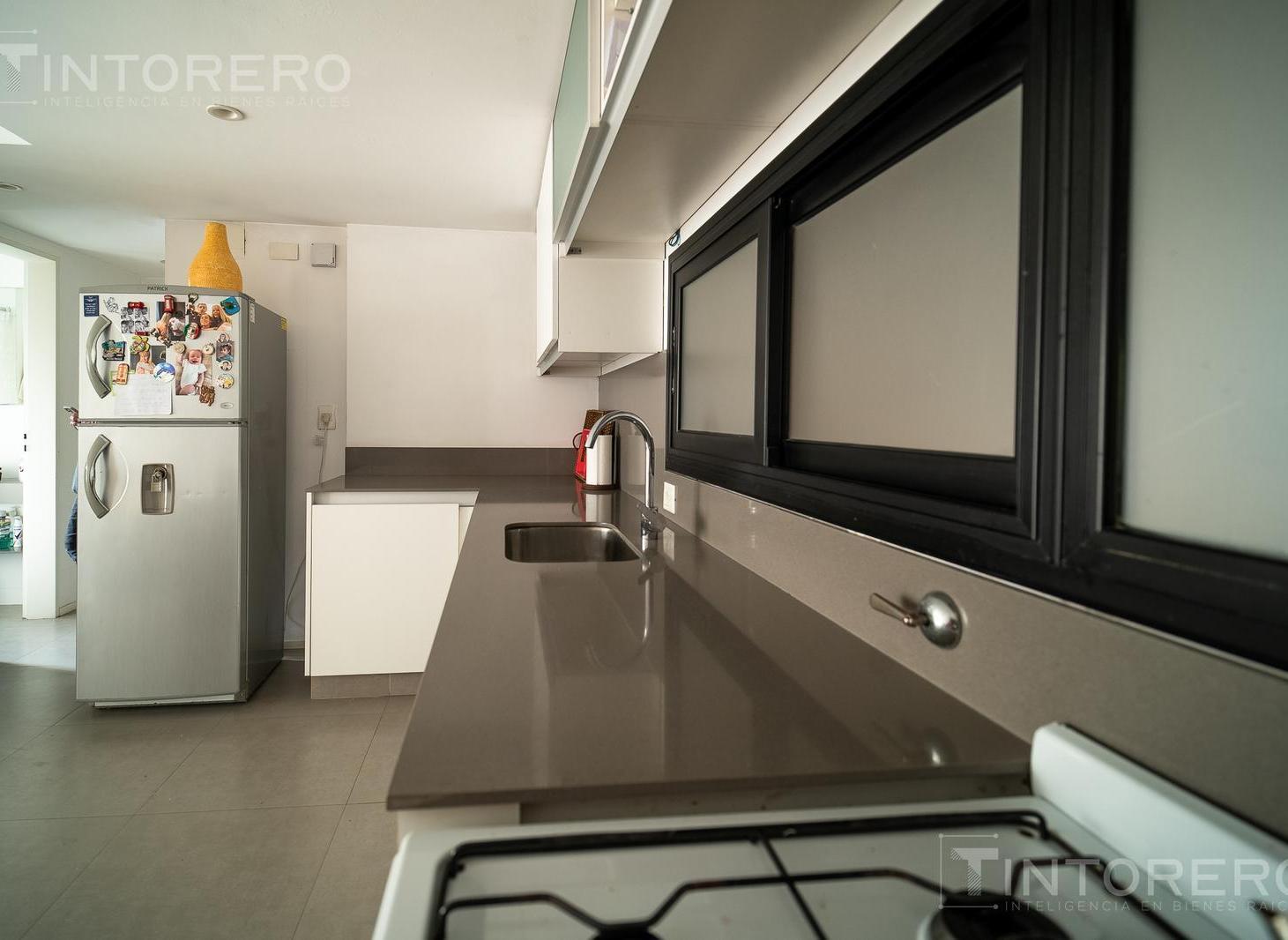 Foto de Venta Dpto Castelar Norte Centro 2amb con Balcon Apto Credito, imagen 2