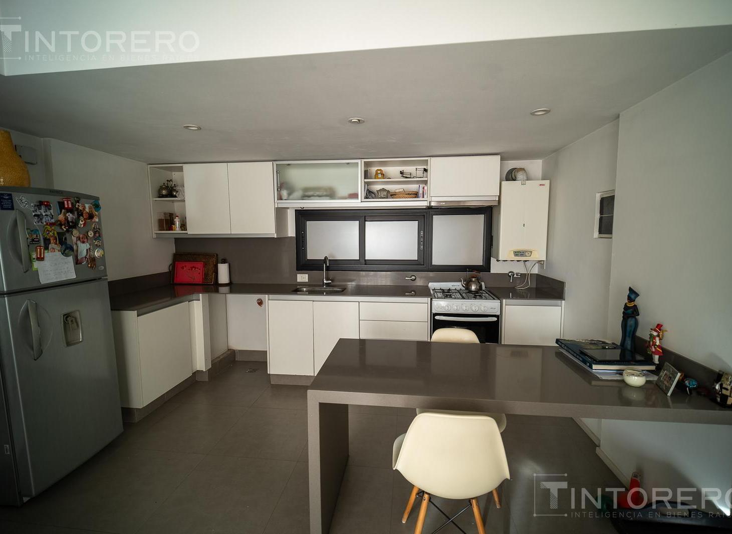 Foto de Venta Dpto Castelar Norte Centro 2amb con Balcon Apto Credito, imagen 3