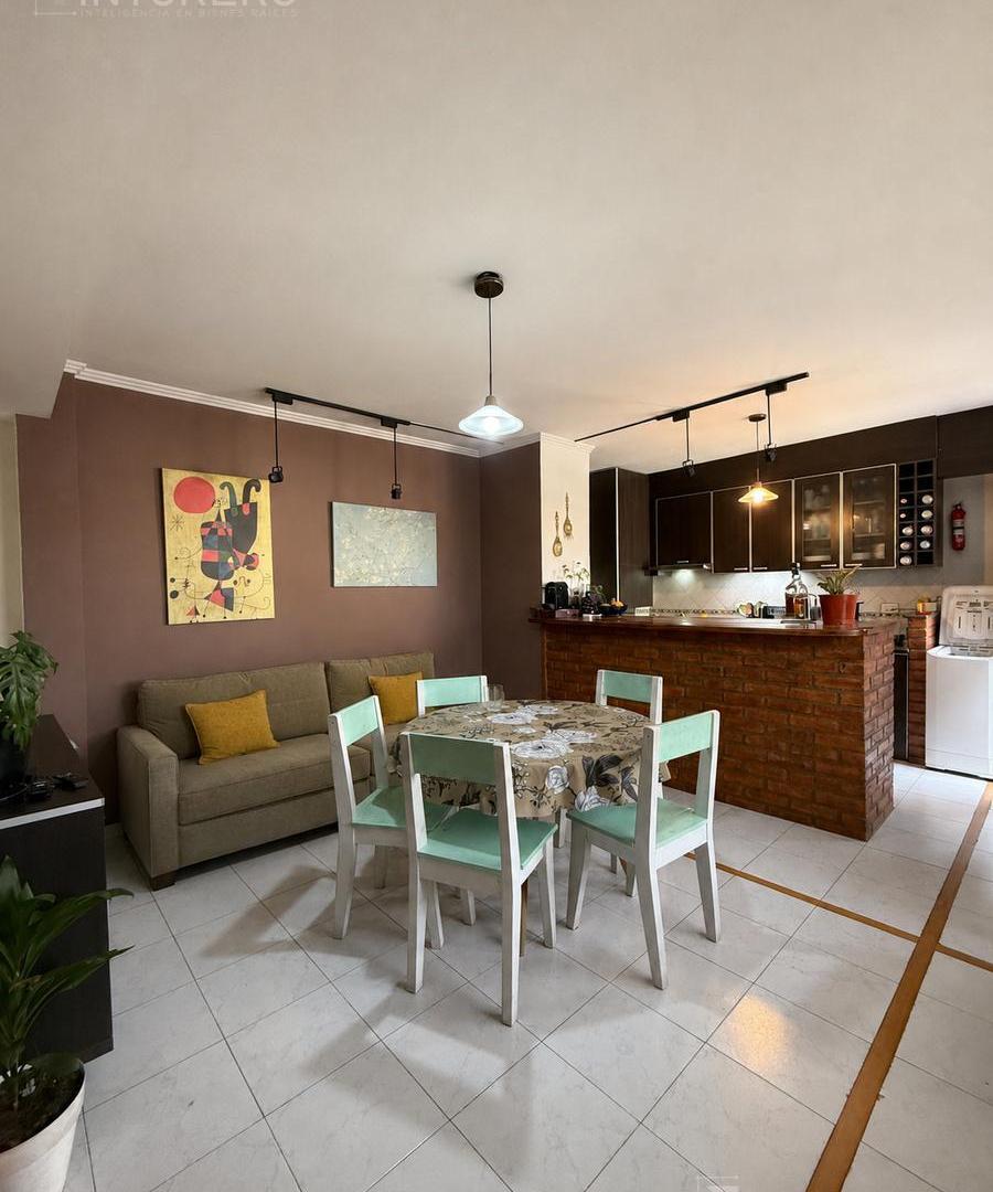 Foto de PH en venta de 3 ambientes con balcón en Caseros, imagen 1