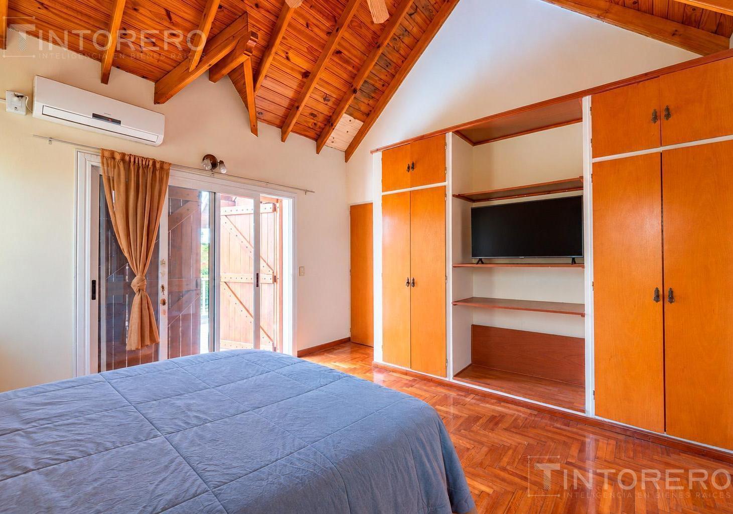 Foto de Casa en venta en Barrio El Ombú, con parque pileta, vista al lago y al, imagen 3