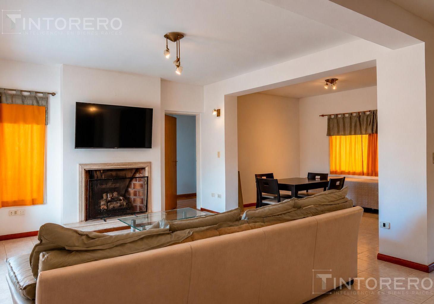 Foto de Casa en venta en Barrio El Ombú, con parque pileta, vista al lago y al, imagen 5